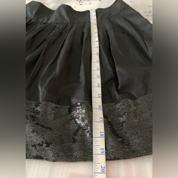Theory sequined black pleated woman’s mini skirt size 6 - Picture 5 of 12